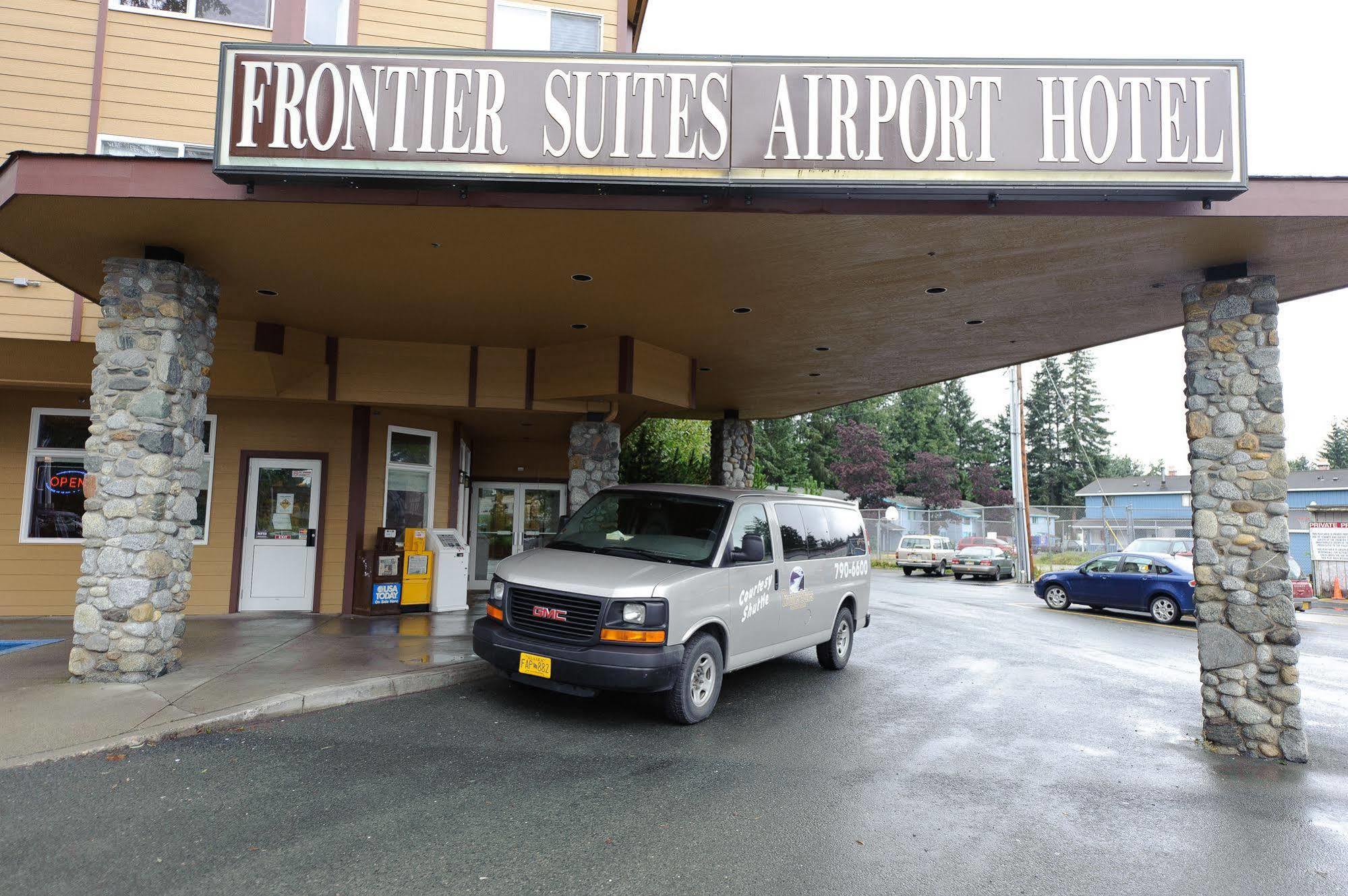 Frontier Suites Hotel In جونو المظهر الخارجي الصورة