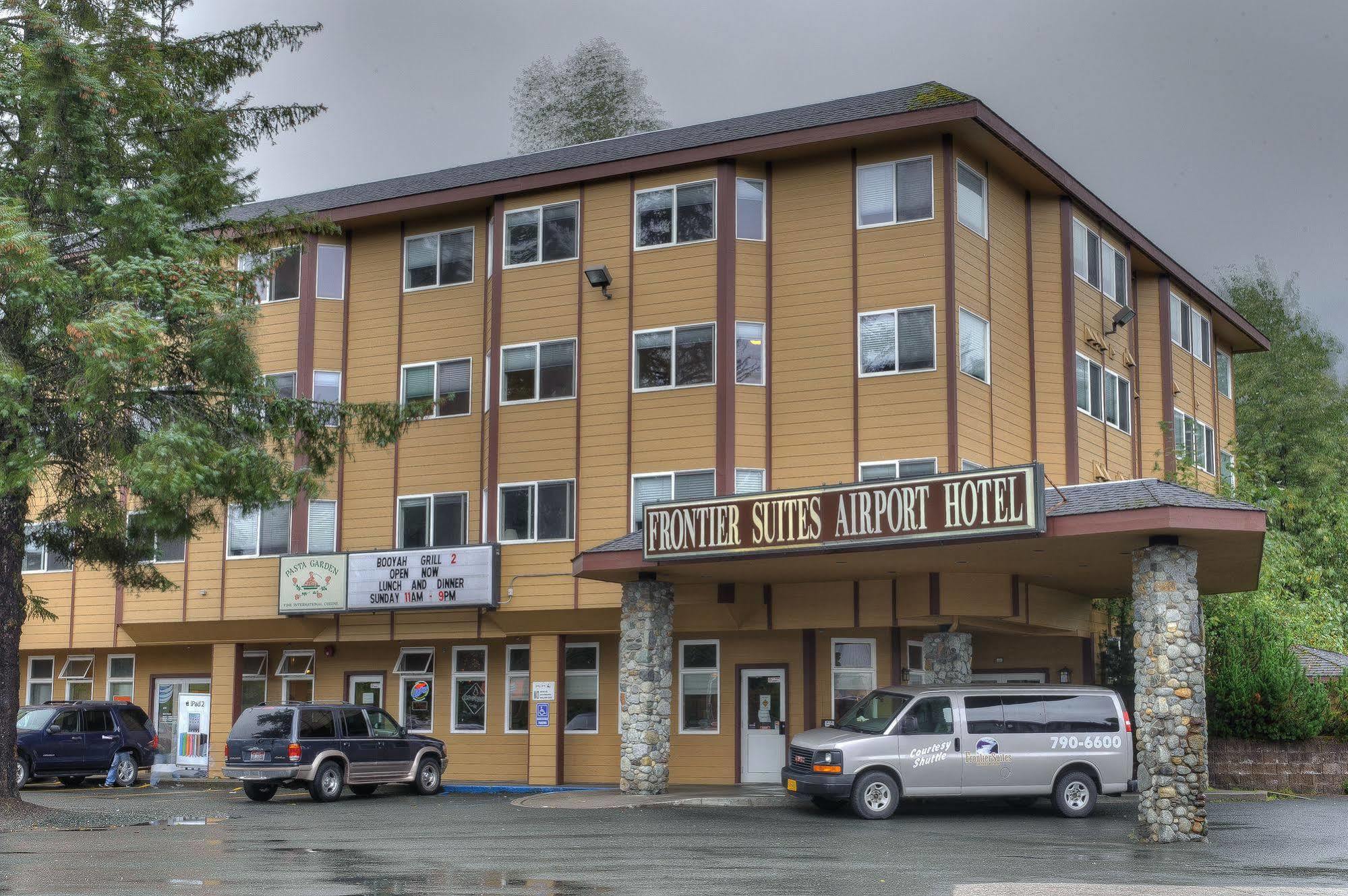 Frontier Suites Hotel In جونو المظهر الخارجي الصورة