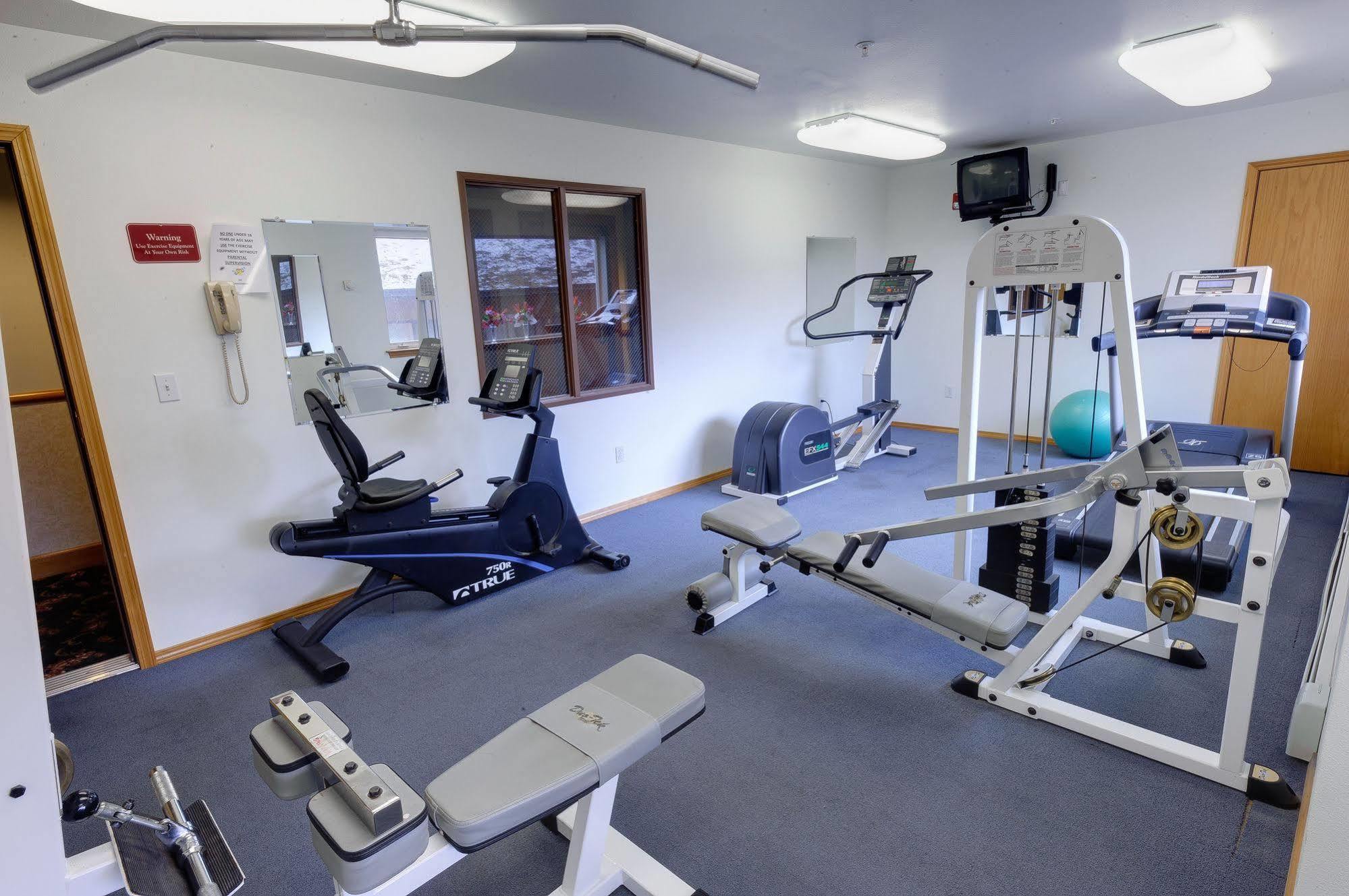 Frontier Suites Hotel In جونو المظهر الخارجي الصورة